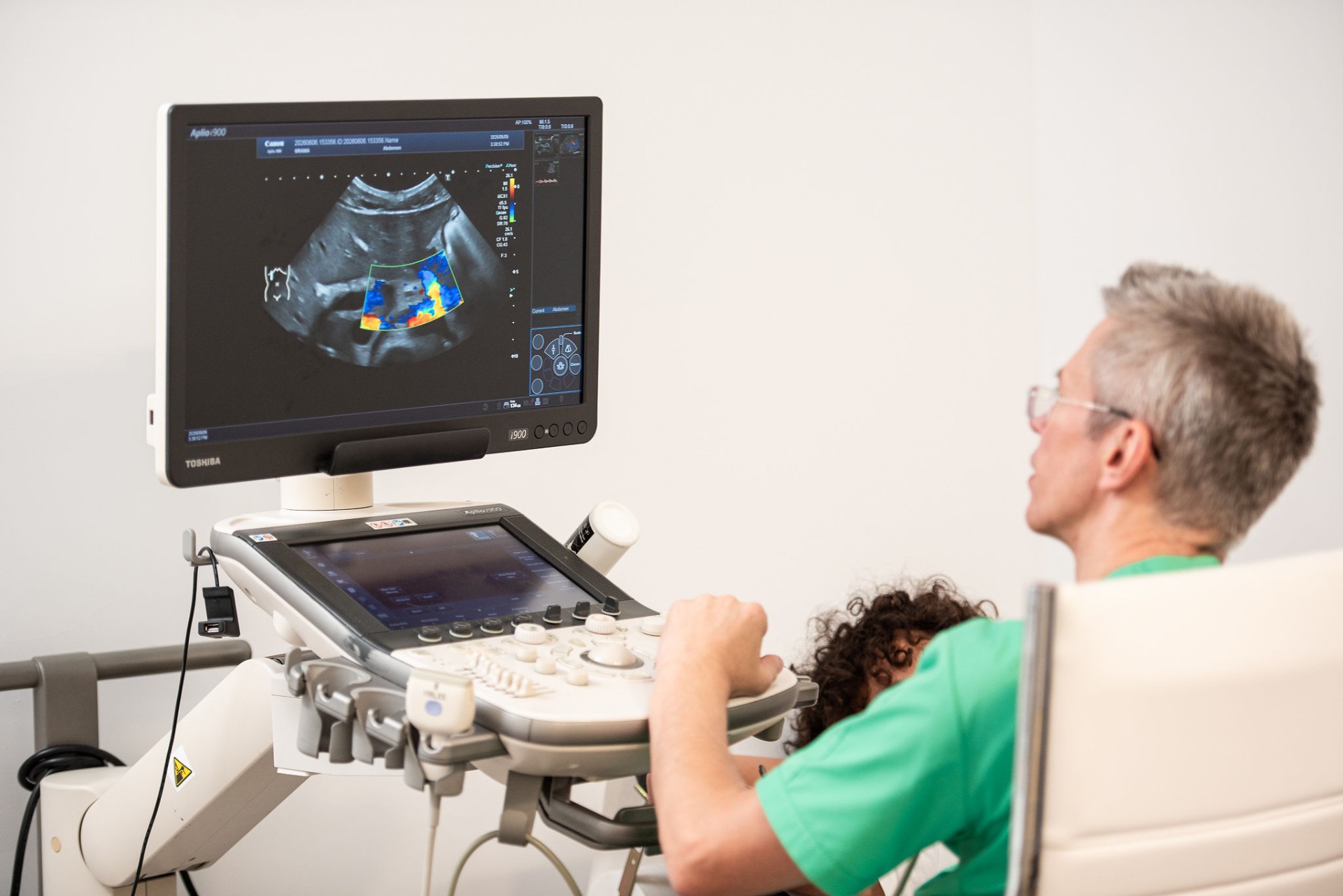 Ecograf premium Canon Aplio i900 la Clinica GRAMA