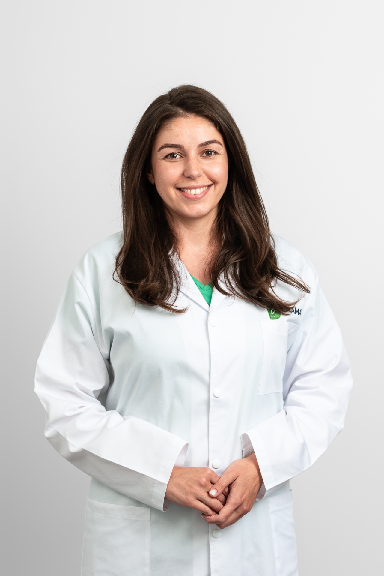 Dr. Cristina Leah