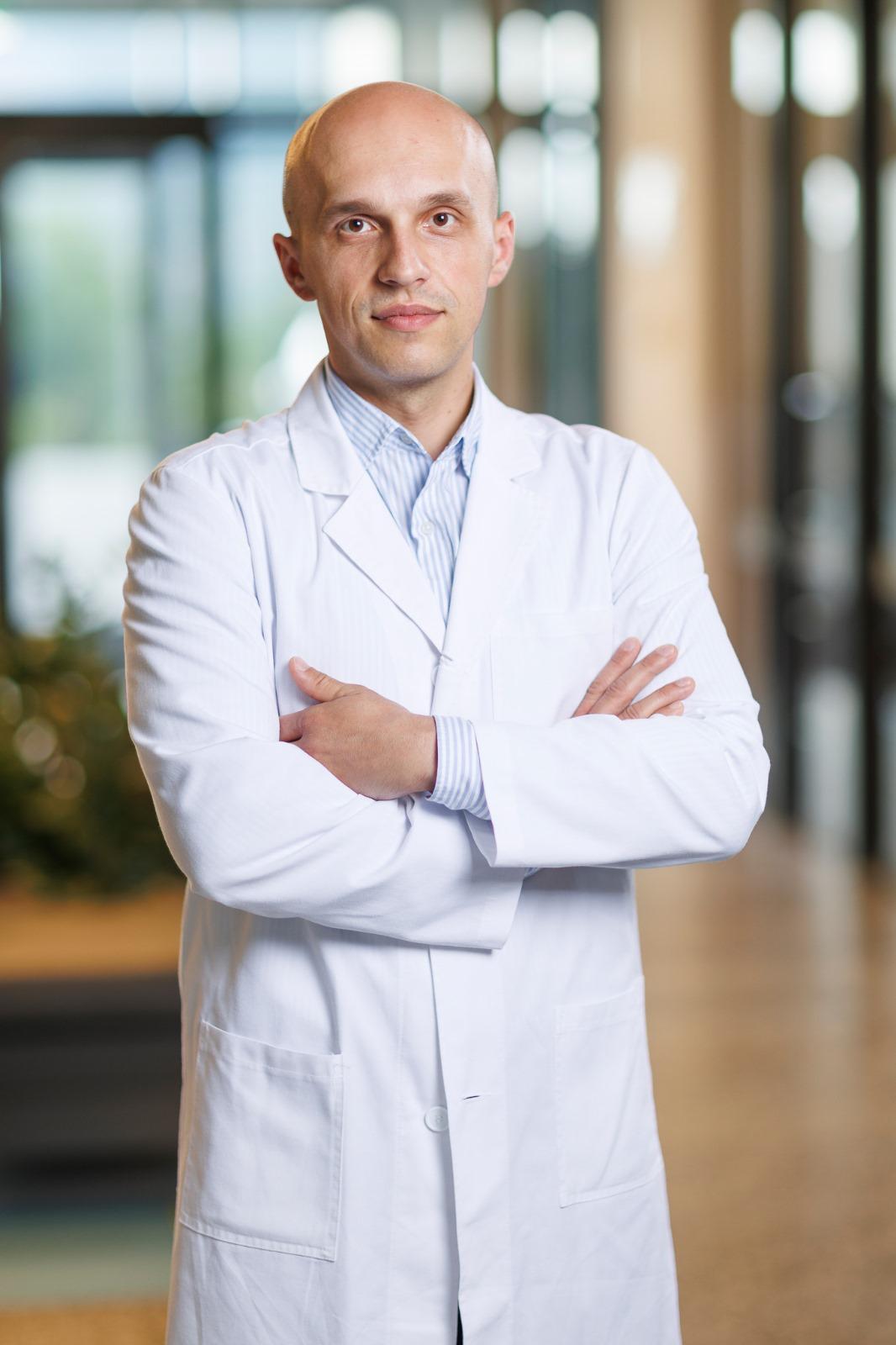 Dr. Andrei Popa
